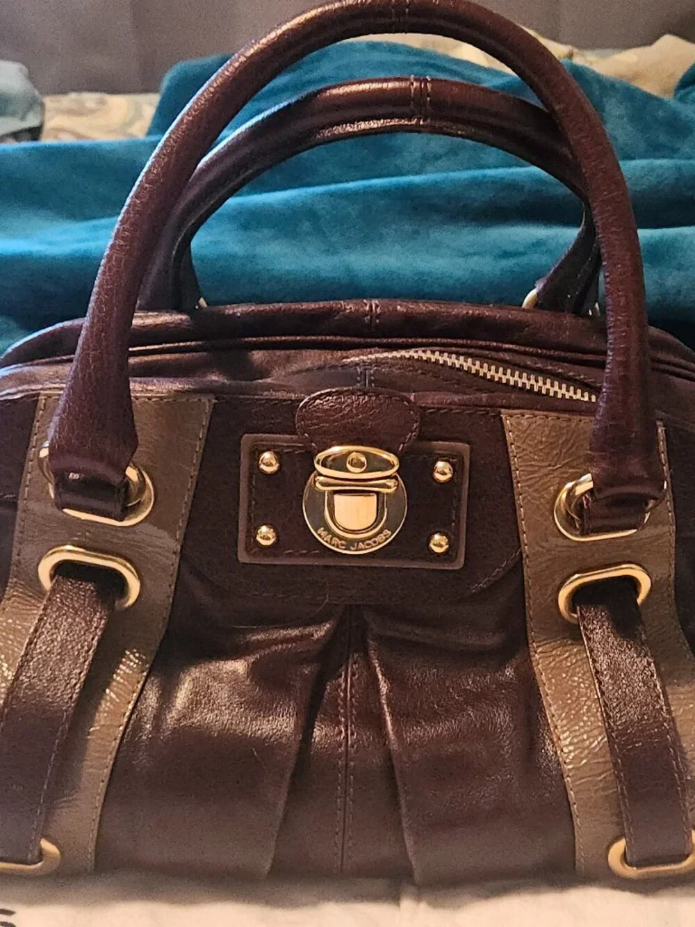 Authentic Marc Jacobs Italy Leather lined handbag